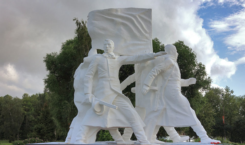Памятник воинам ростовчанам